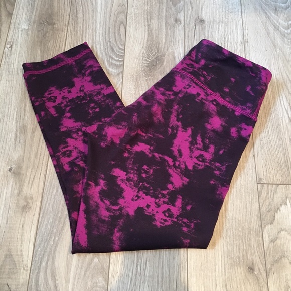 lululemon athletica Pants - Lululemon Wunder Under Crop II Plum Black size 6